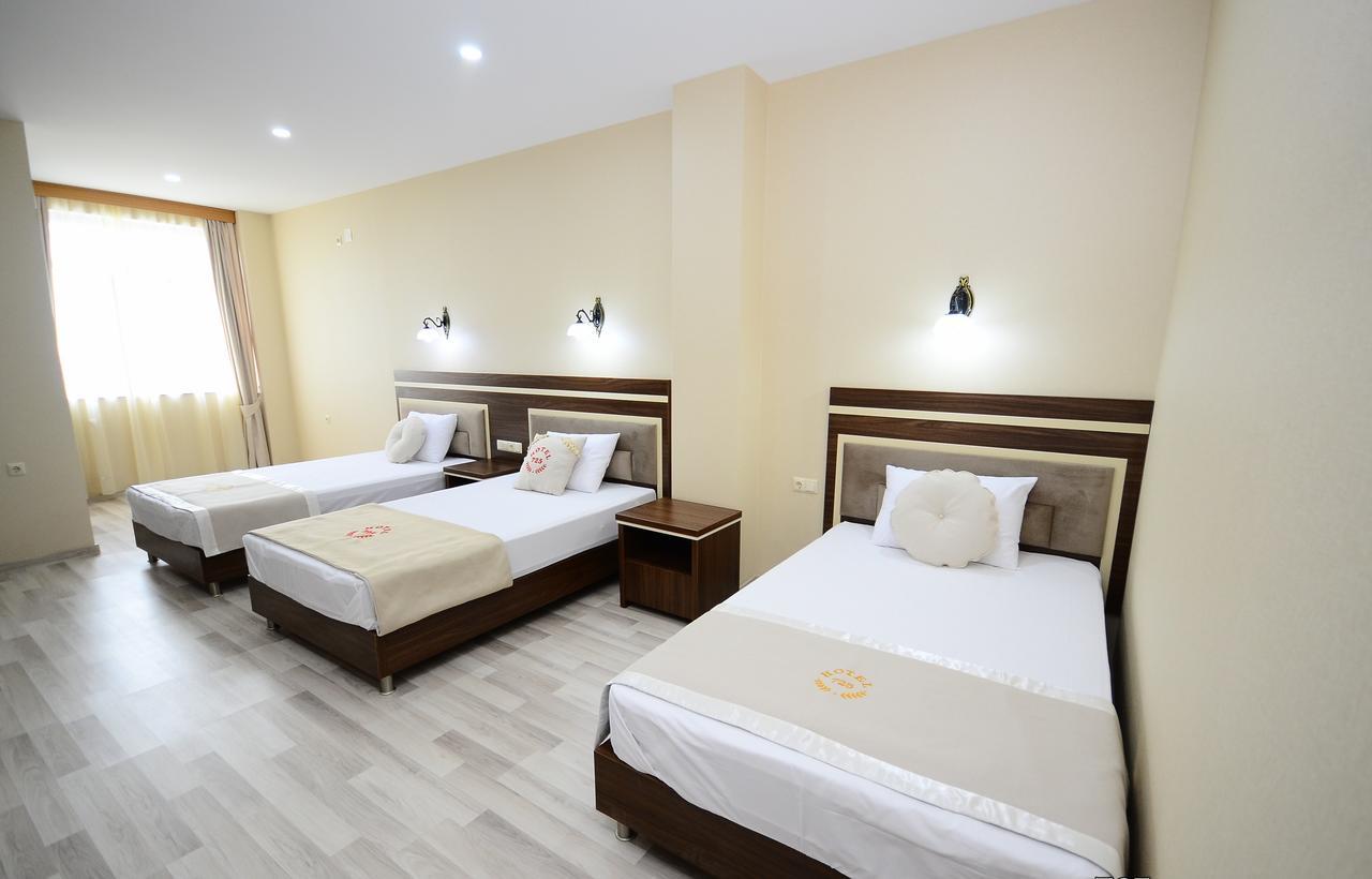 Hotel 725 B Batum Oda fotoğraf