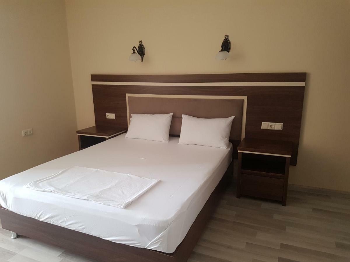 Hotel 725 B Batum Dış mekan fotoğraf