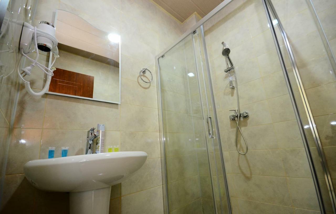 Hotel 725 B Batum Dış mekan fotoğraf